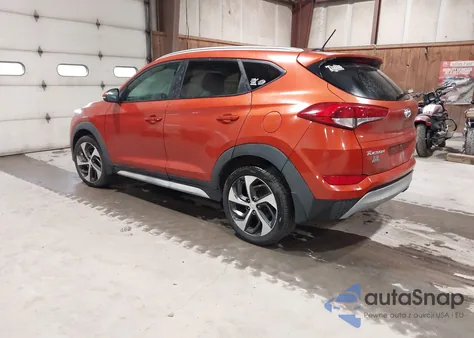 2017 Hyundai Tucson Sport z USA, uszkodzony, nr VIN KM8J3CA2XHU496535
